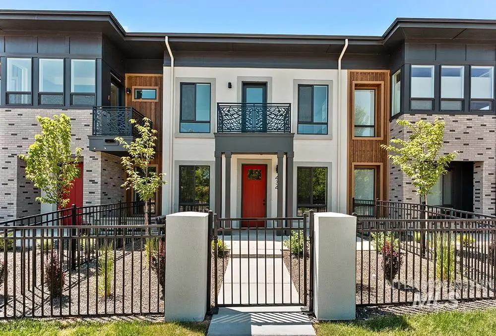 349 E Lombard Ln, Eagle, ID 83616 - Image #1