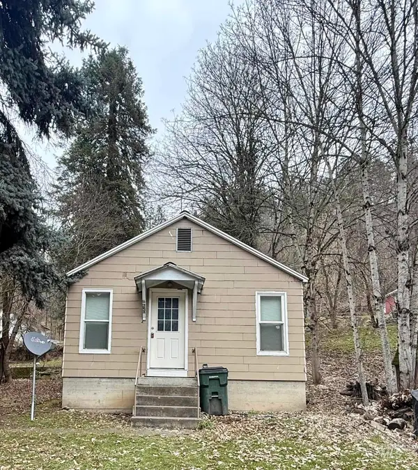 620 Riverside Ave, Orofino, ID 83544