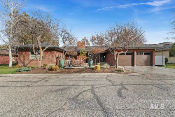 4814 W Roberts Rd, Boise, ID 83705