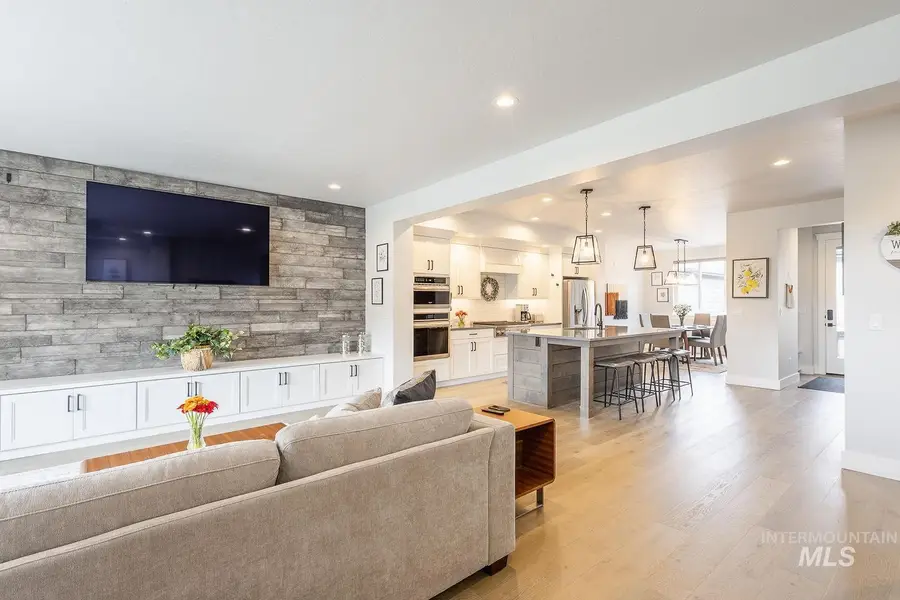 3321 S Hopes Well Way, Boise, ID 83716 - #3