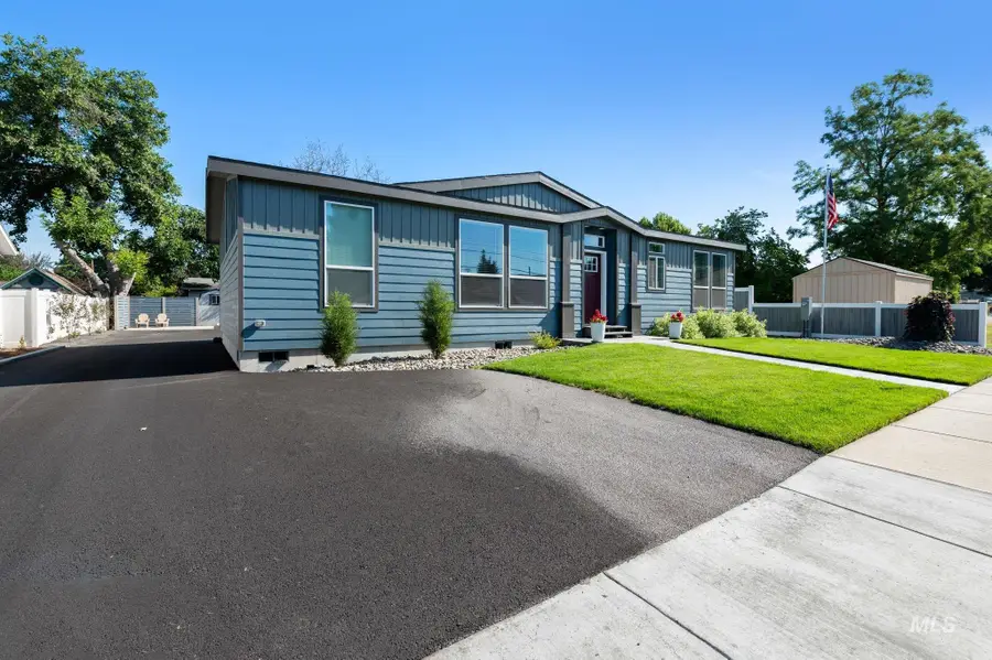 837 Burrell Ave, Lewiston, ID 83501 - Image #2