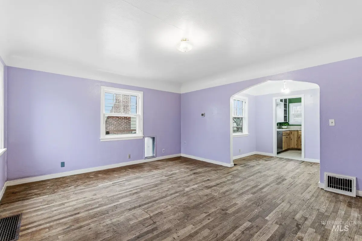 712 17th Ave S, Nampa, ID 83651 - #1