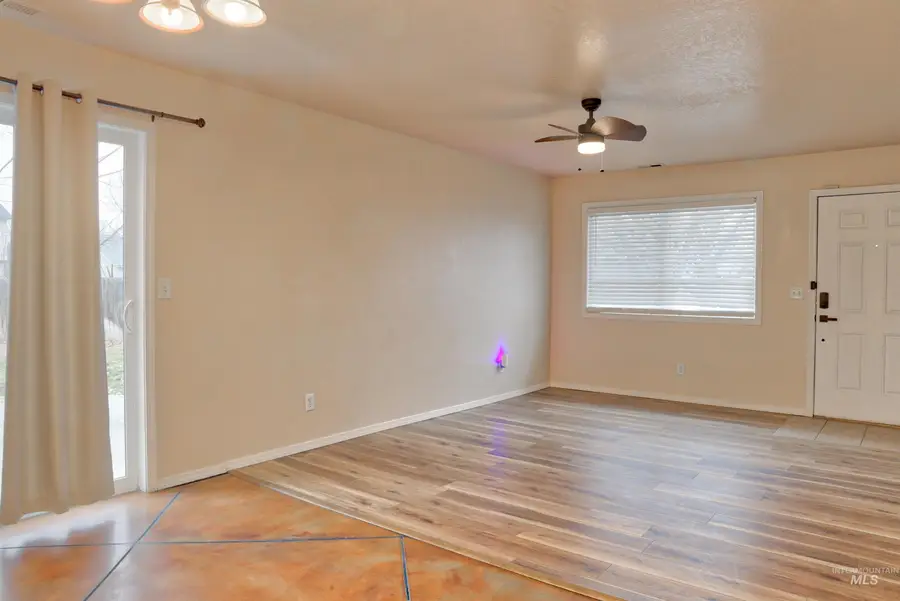 1409 W Orchard Ave, Nampa, ID 83651 - Image #2