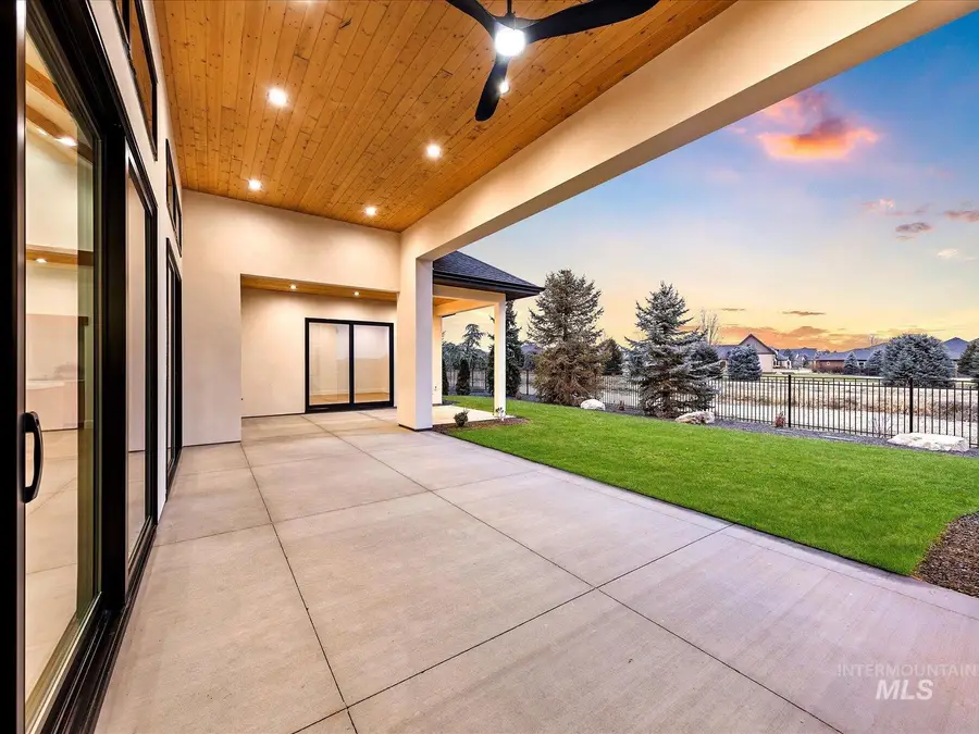 6349 W Piaffe St, Eagle, ID 83616 - Image #2