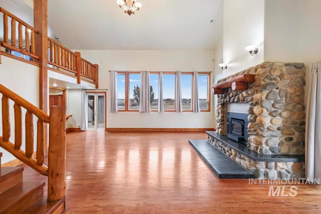 568 N 150 E, Shoshone, ID 83352 - #1