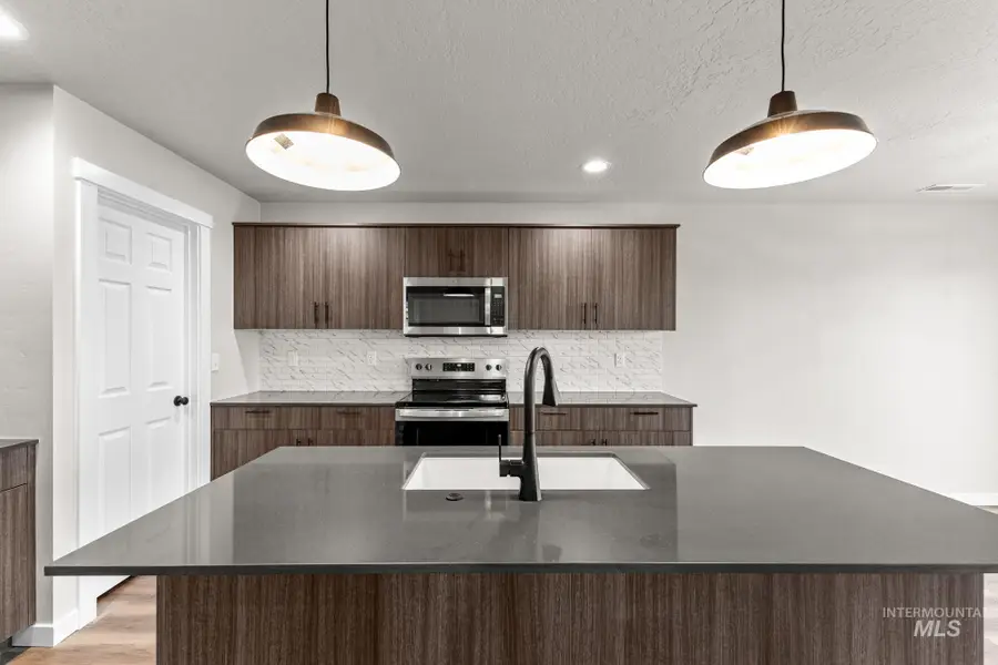 3142 E Mossy Creek Dr, Kuna, ID 83634 - #3