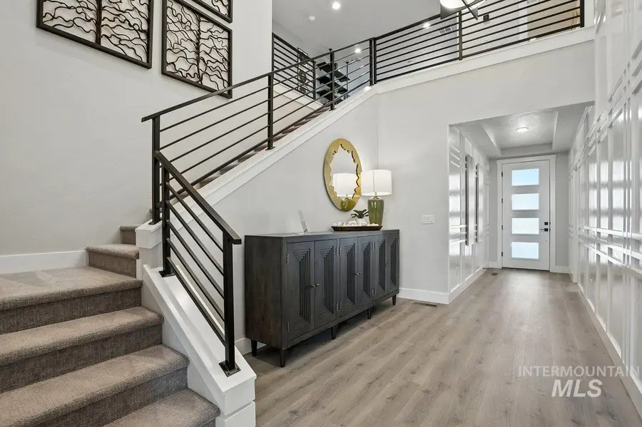 5889 W Ladle Rapids St, Meridian, ID 83646 - #2