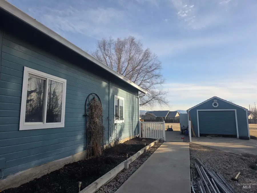 4864 N Larkwood Pl, Meridian, ID 83646 - #2