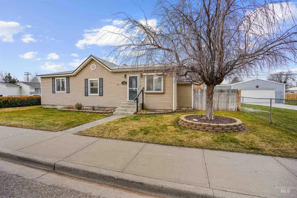 2242 Almo Ave, Burley, ID 83318