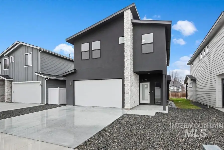 8174 N Breezy Ave, Boise, ID 83714 - Image #2