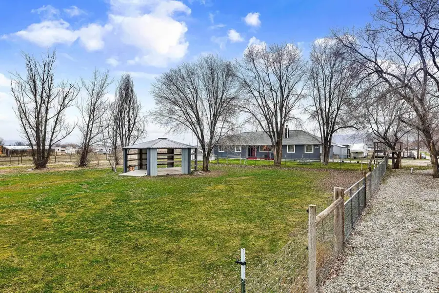 990 Bangtail Ln, Emmett, ID 83617 - Image #3