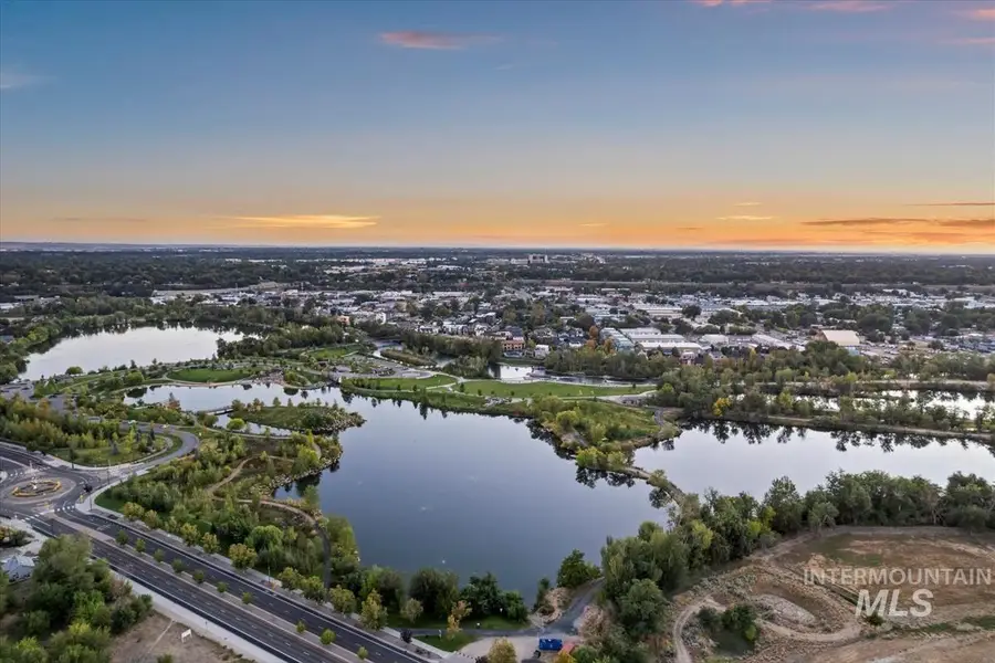 3243 W Moore Street, Boise, ID 83702 - Image #3