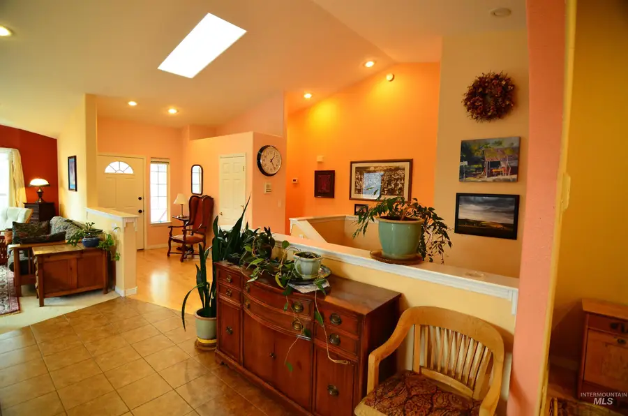 690 S Granite Way, Boise, ID 83712 - Image #3