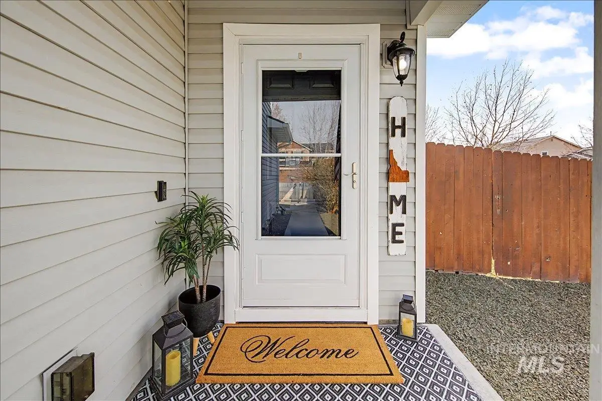 681 W Archerfield St, Meridian, ID 83646 - #1