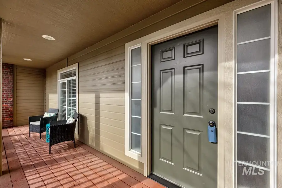 992 N Pinnacle, Eagle, ID 83616 - #2