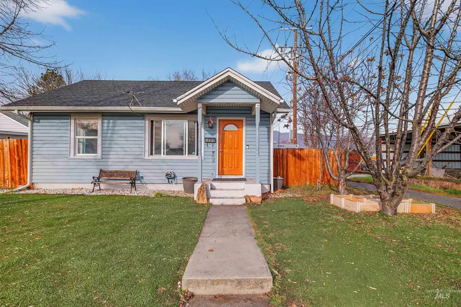 912 Elm Street, Clarkston, WA 99403 - #2