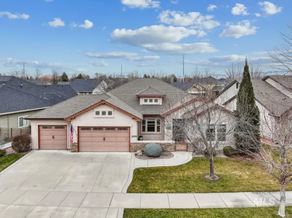 2254 E Trail Blazer Dr, Meridian, ID 83646