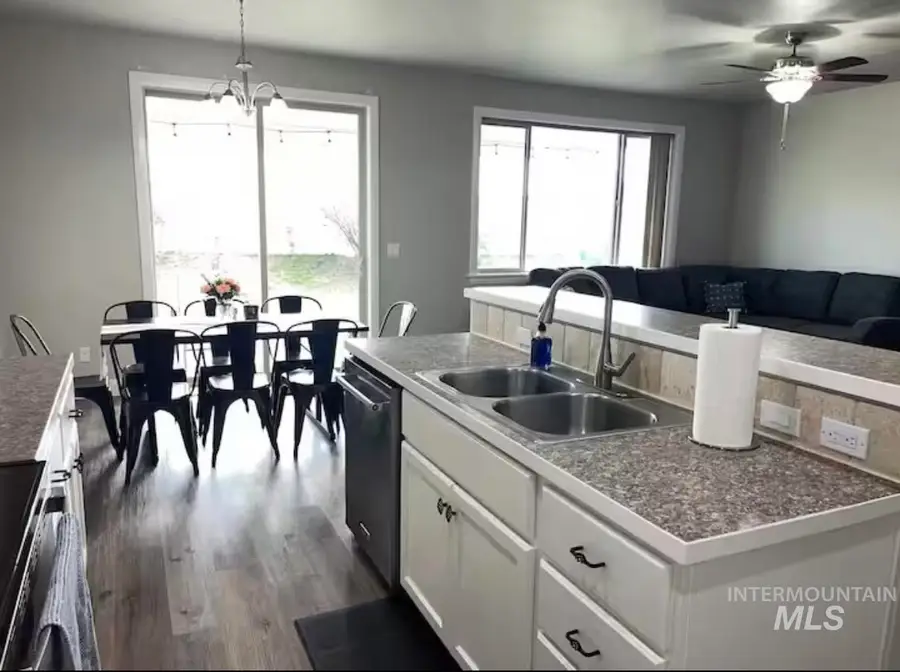 723 Stallion Springs Way, Middleton, ID 83644 - Image #3