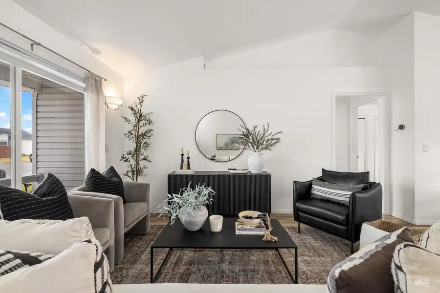 1126 S S Scranton Ave, Boise, ID 83709 - Image #3