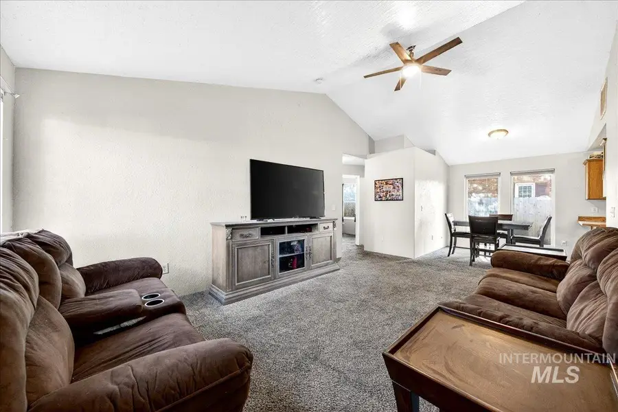 103 & 105 W Oak St, Caldwell, ID 83605 - Image #3