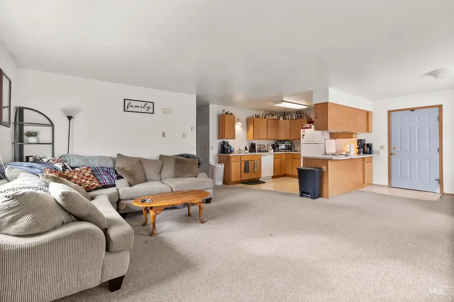 904 Vandal Dr. A-h, Moscow, ID 83843 - Image #2