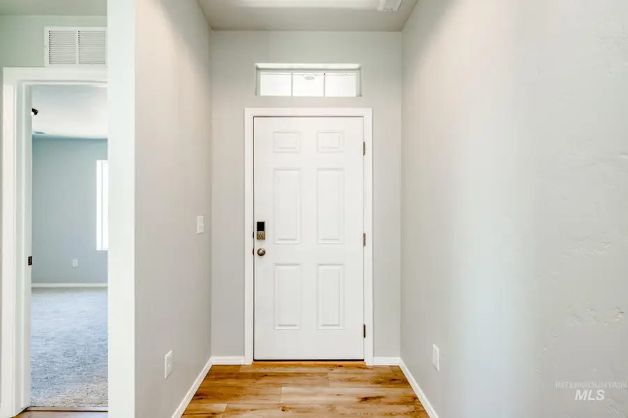 1707 N Birch St, Jerome, ID 83338 - Image #2