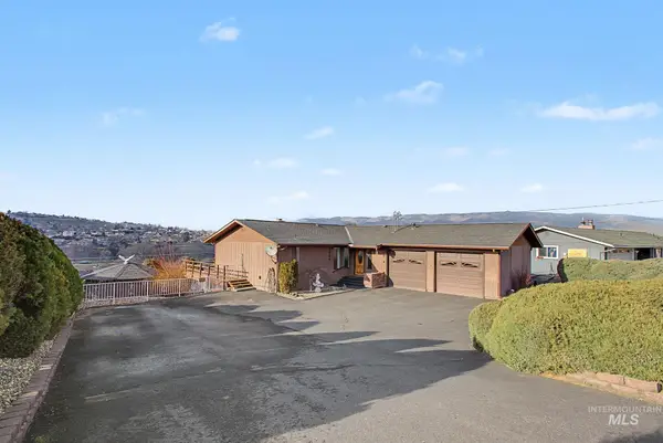 3024 Meadowlark Drive, Lewiston, ID 83501