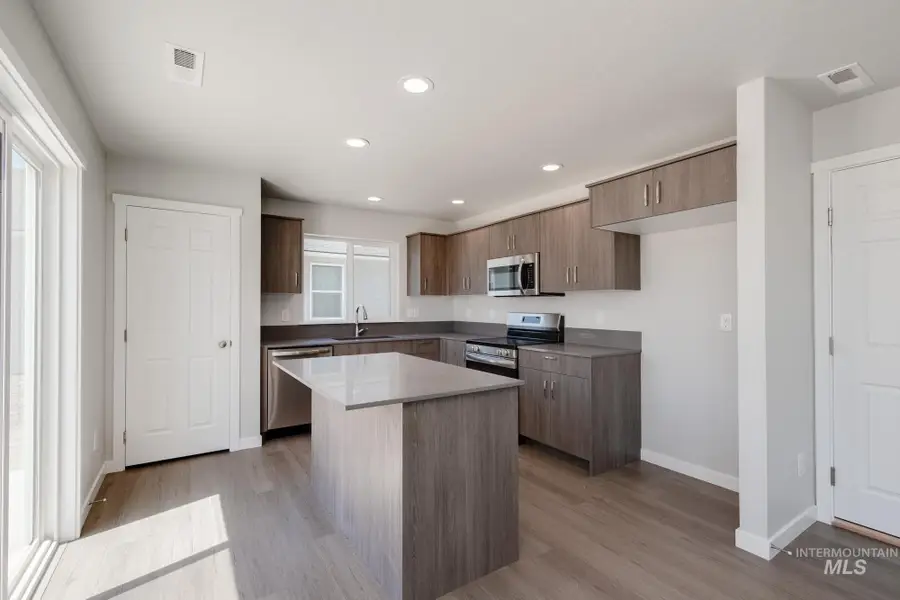 5457 S Bittercreek Ave, Meridian, ID 83642 - Image #3