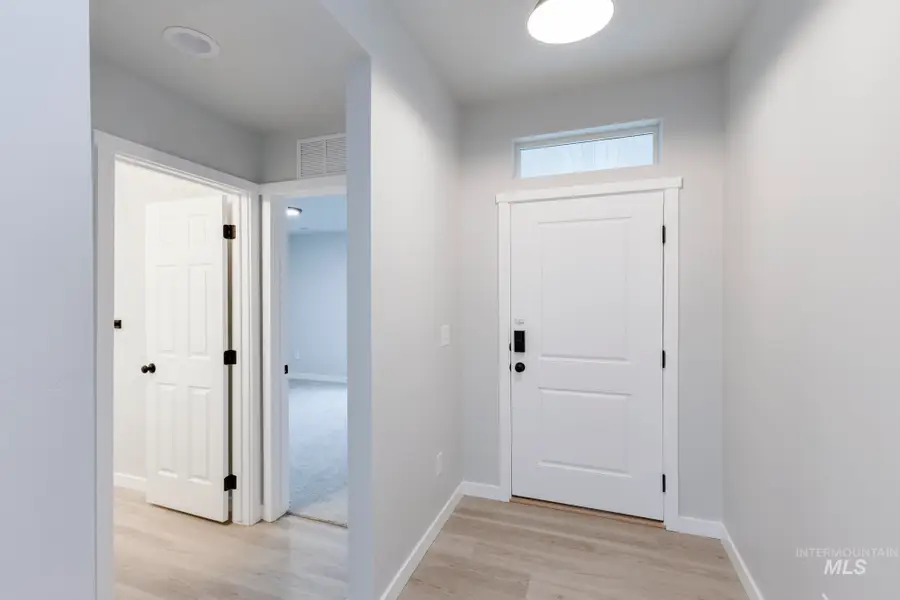 3727 E Syracuse St, Nampa, ID 83686 - #2