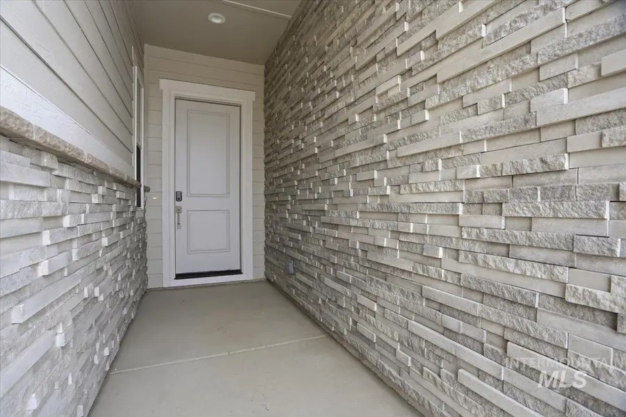 1231 Stirling Meadows Ct, Middleton, ID 83644 - Image #2