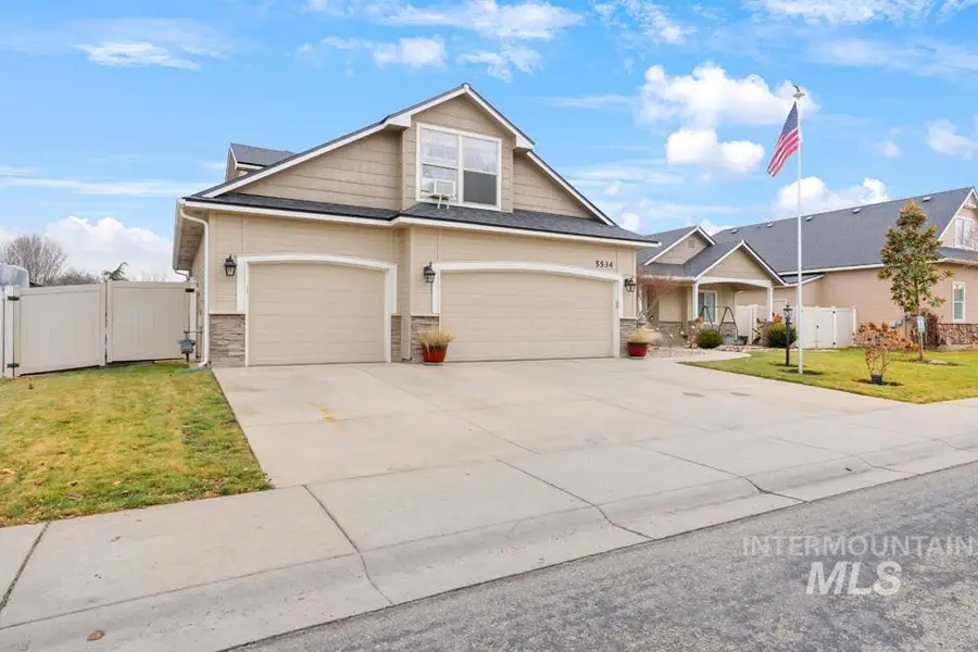 5534 N Powell Creek Ave, Meridian, ID 83646 - Image #3