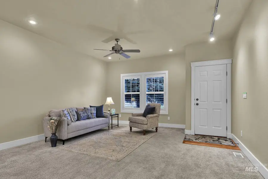 2324 Wood Springs Ave, Caldwell, ID 83605 - Image #3