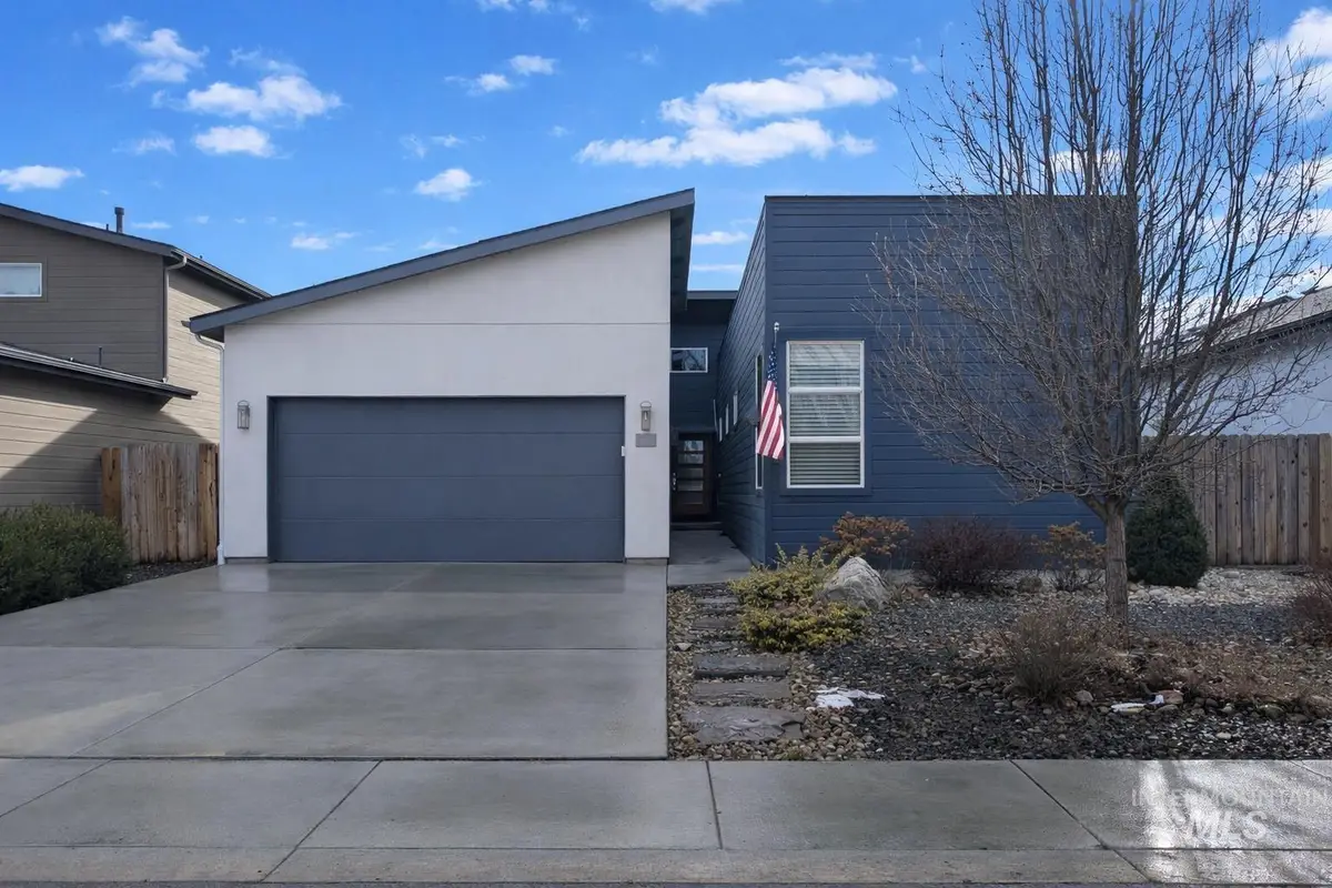 5961 W Lucky Lane, Boise, ID 83703 - Image #1