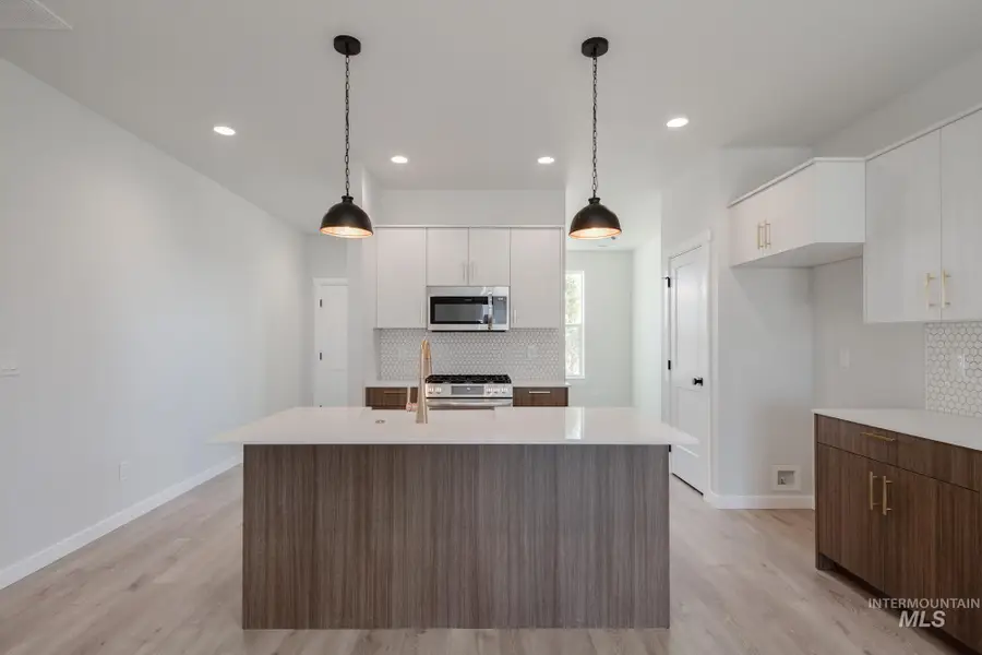 6611 S Kanara Ave, Boise, ID 83709 - Image #3