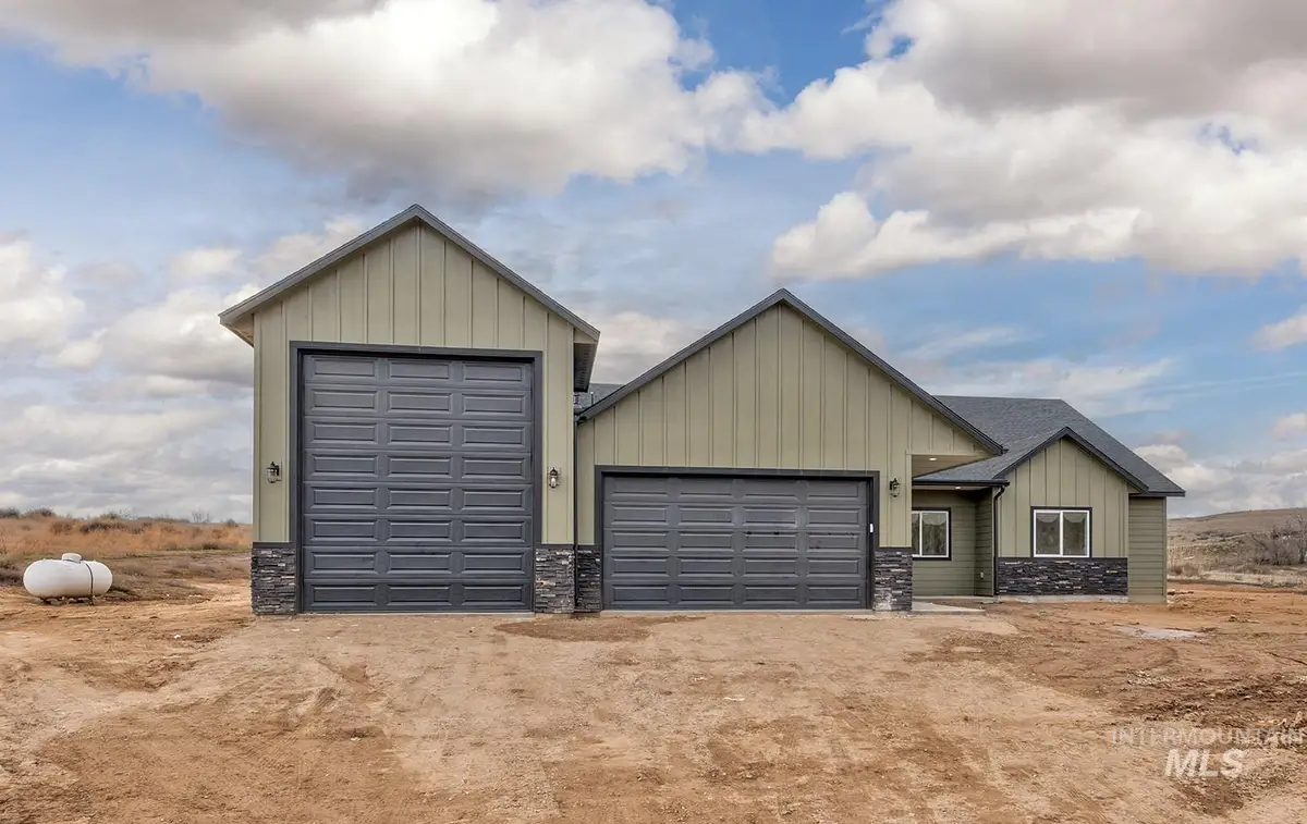 3333 Flight Deck Dr, New Plymouth, ID 83655 - Image #1