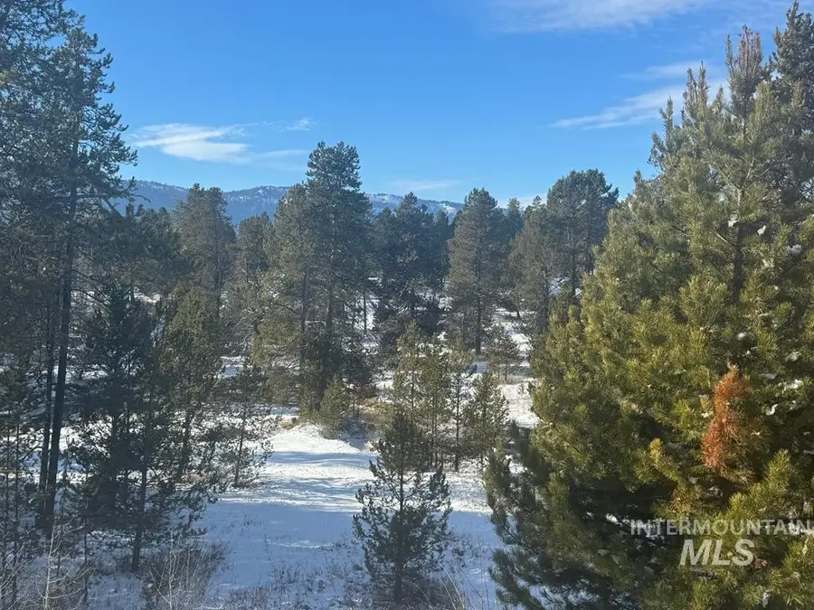 30 Creekside Ct, Donnelly, ID 83615 - Image #3