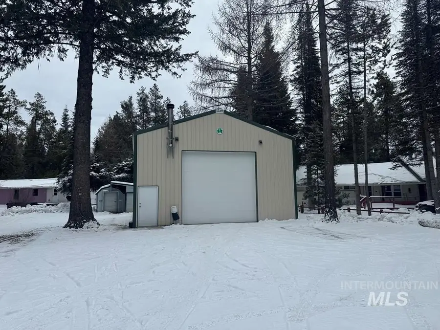 12868 Hereford Rd, Donnelly, ID 83615 - Image #2