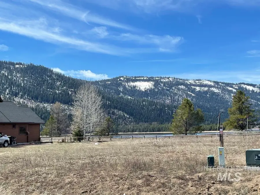 13126 Hawks Bay Rd, Donnelly, ID 83615 - Image #2