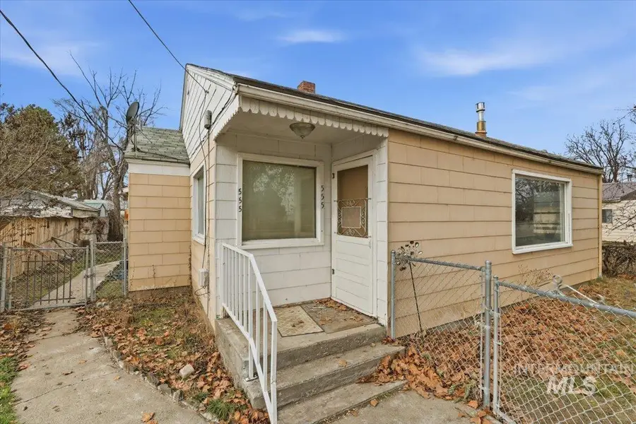 555 15th St., Vale, OR 97918 - #3