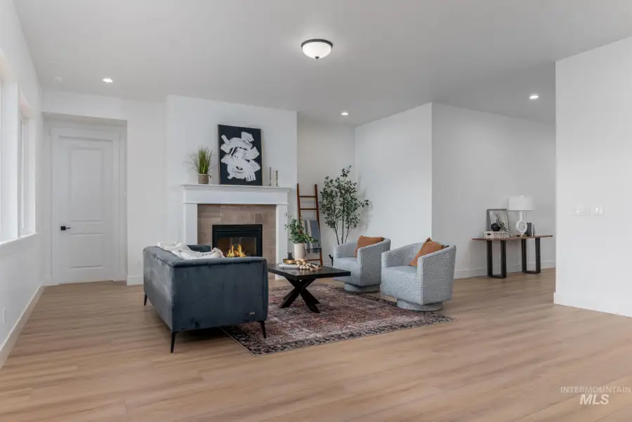 9012 W Purple Martin St, Star, ID 83669 - Image #2