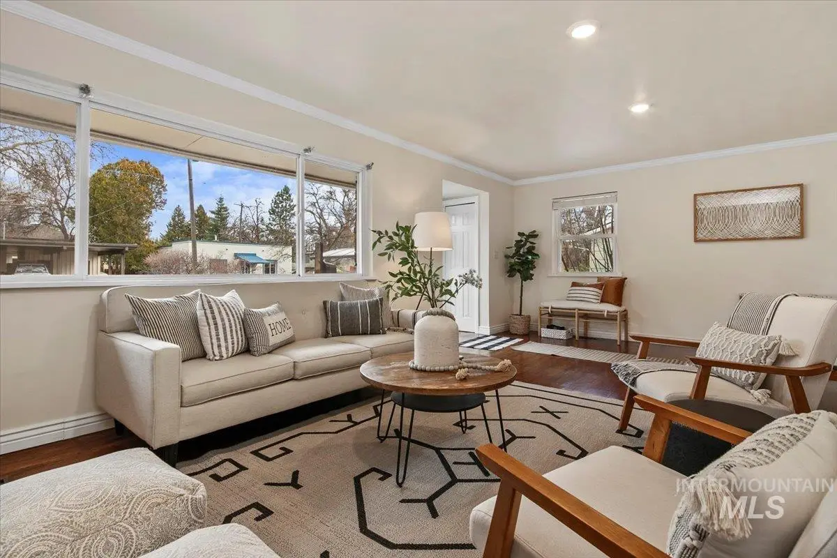 419 N Avenue E, Boise, ID 83712 - Image #1