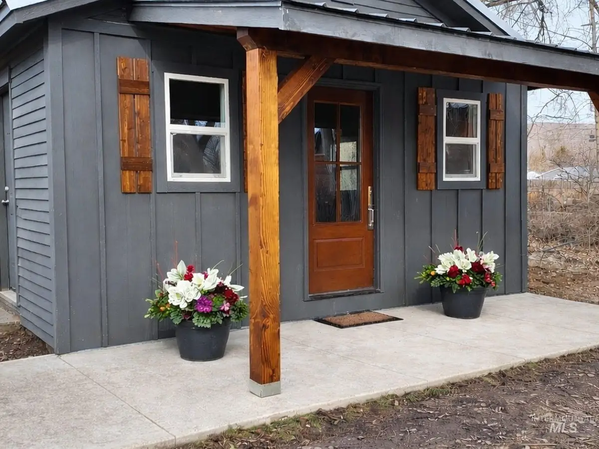 1012 E Main Street, Weiser, ID 83672 - Image #1