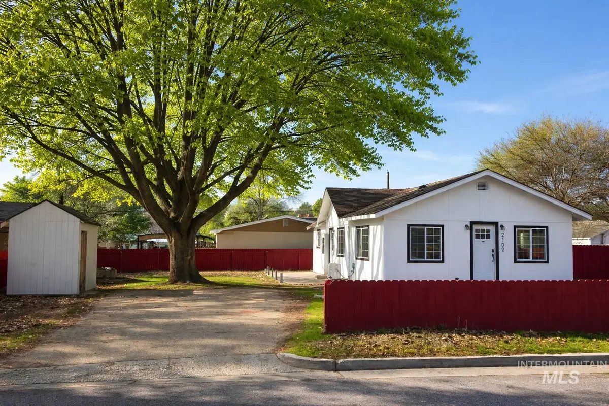 2102 Washington Ave, Caldwell, ID 83605 - #1