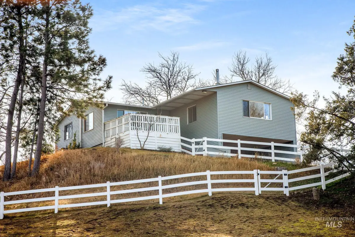 6621 E Willow Ave, Nampa, ID 83687 - #1