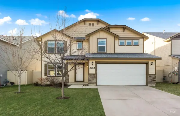 3765 E Rock Falls St., Nampa, ID 83686