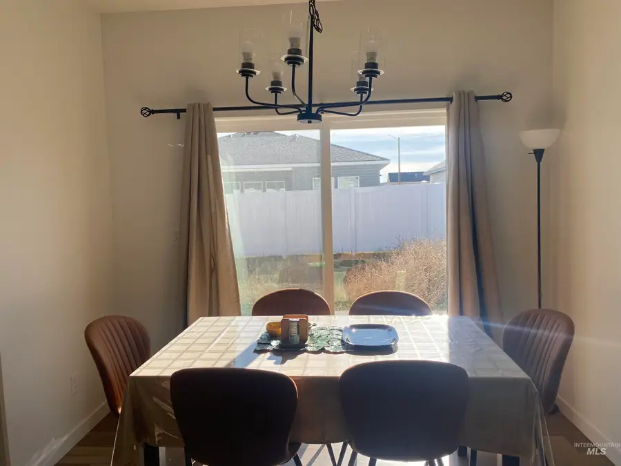 1265 Terra Ave, Twin Falls, ID 83301 - #2