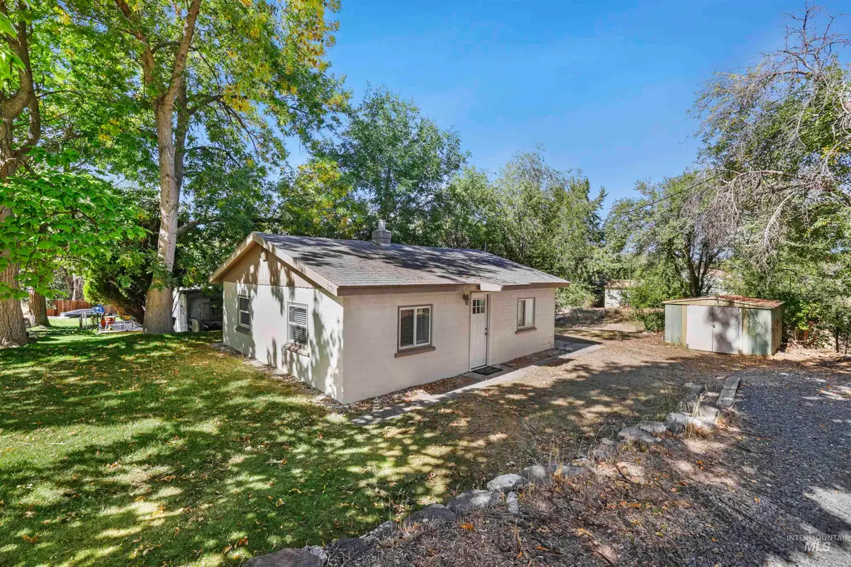 231 E Reed Street, Hagerman, ID 83332 - #1