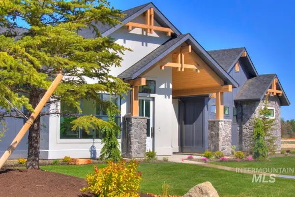 555 Century Ave, Middleton, ID 83644