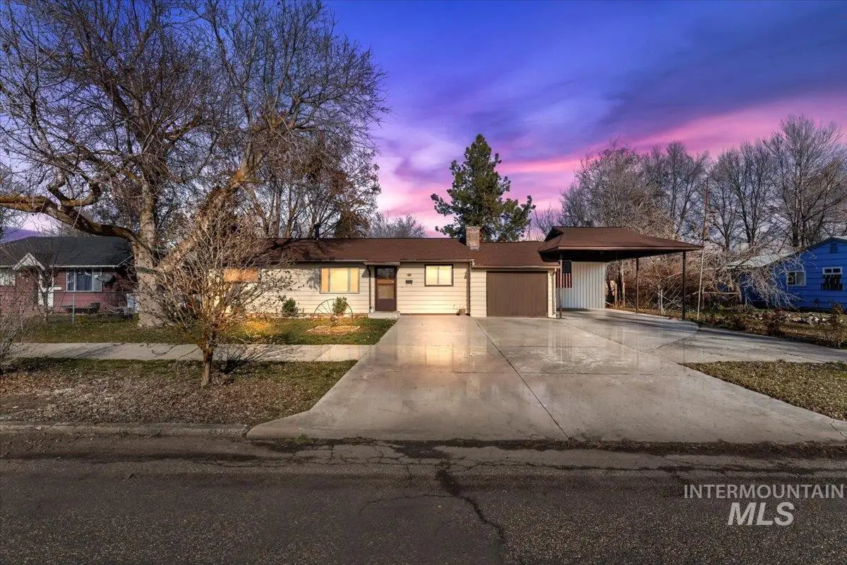 916 E Liberty Street, Weiser, ID 83672 - Image #1