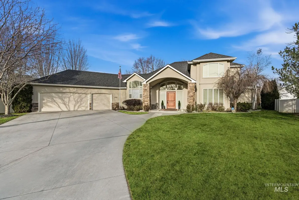 352 N Havasu Ct, Eagle, ID 83616 - Image #1